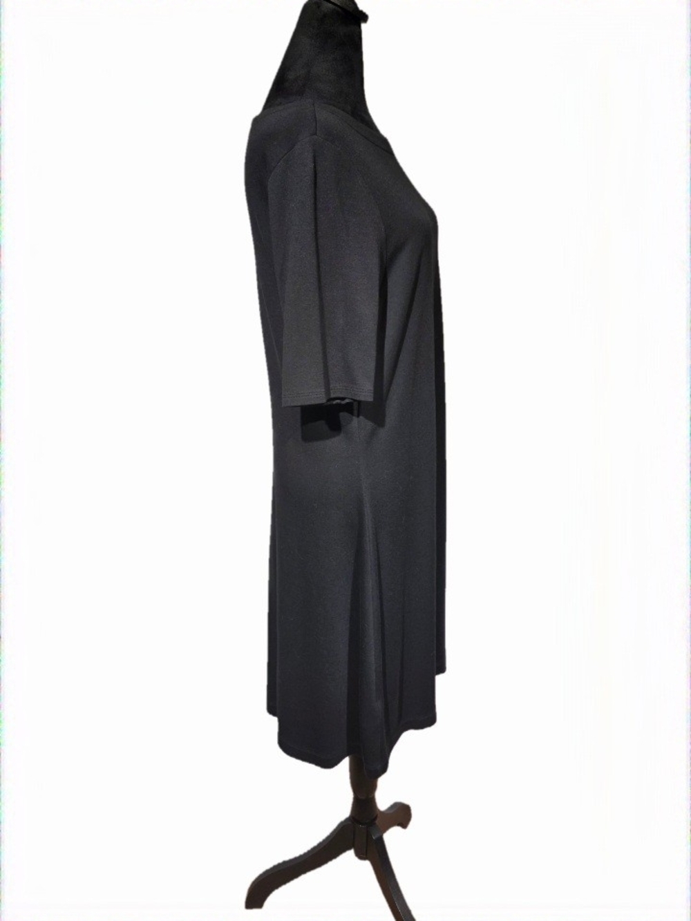 Tommy Bahama Black Short-Sleeve Midi Dress - Picture 4 of 6